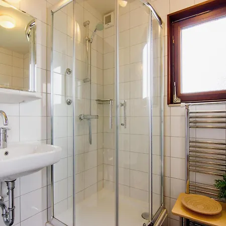 House With Dishwasher, 8km From The Drielandenpunt Vijlen