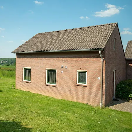 Holiday home House With Dishwasher, 8km From The Drielandenpunt
